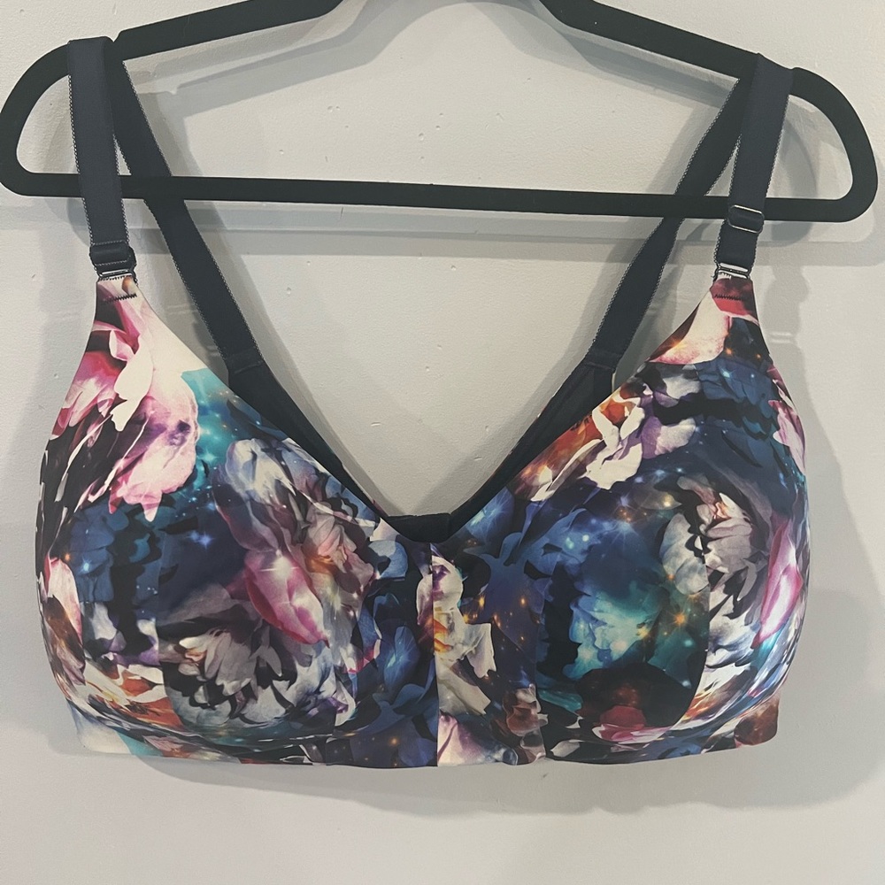 Torrid curve 40G Everyday Wire-Free Lightly Lined Print 360° Back Smoothing Bra